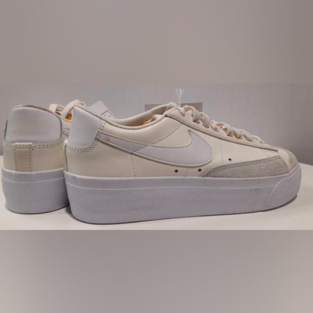 Nike Women's Blazer Low Platform Sneakers ‘Sail’ Size 7 NWT MSRP $120 - Picture 9 of 13